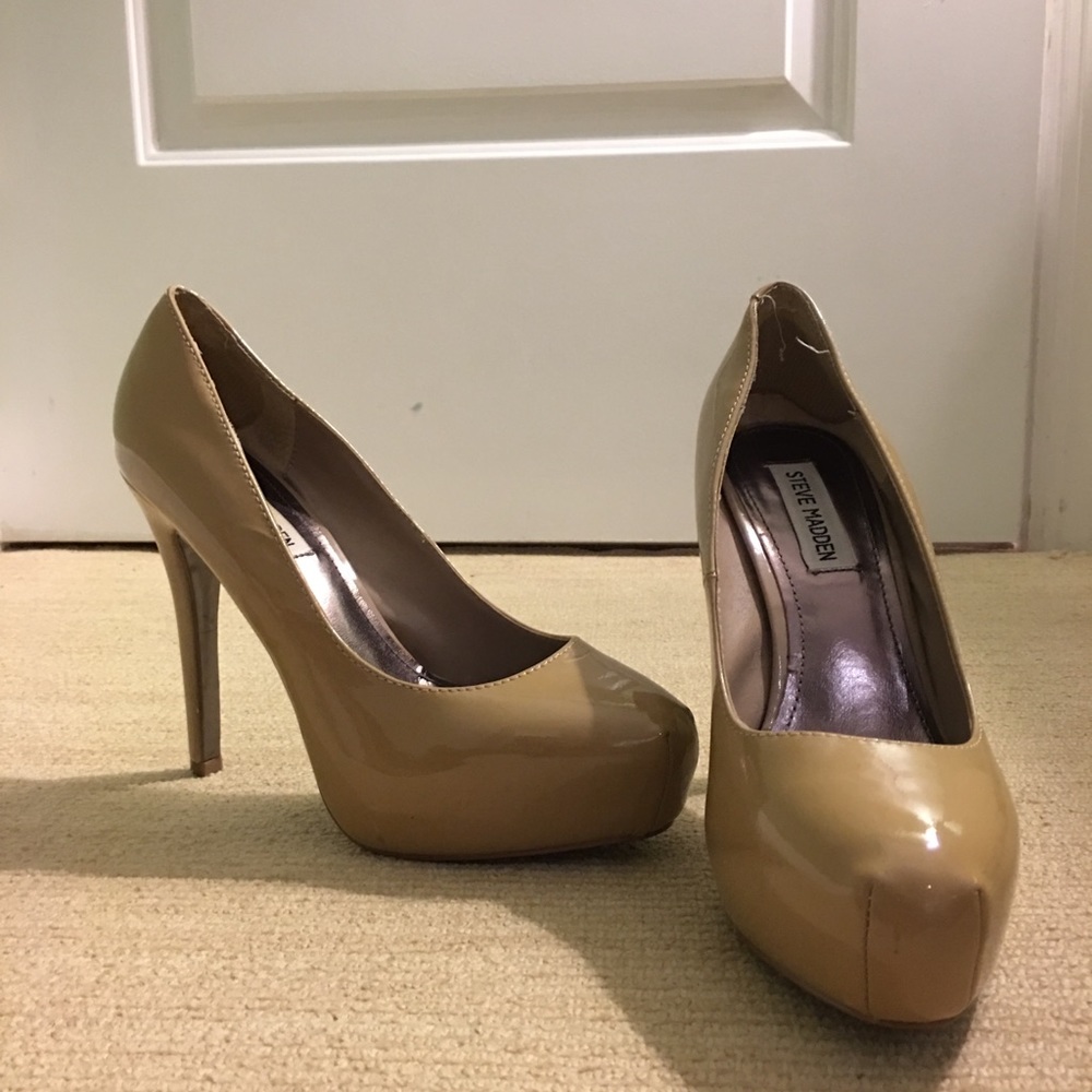 Steve Madden Tan Heels